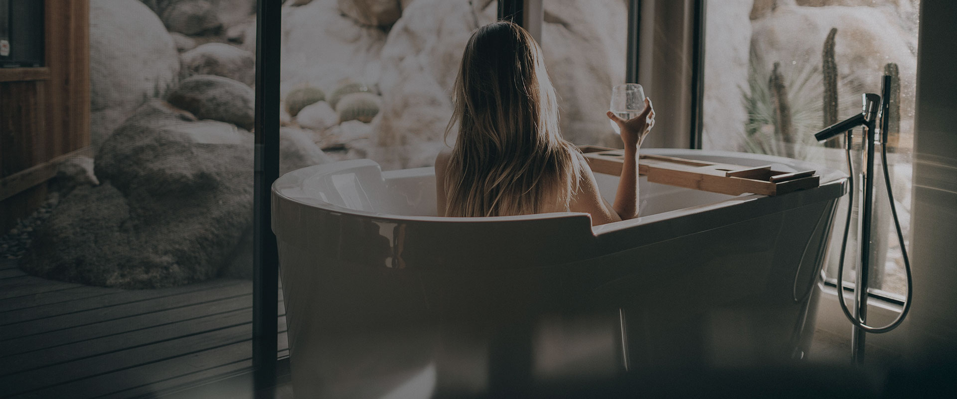 Custom Glass Company <br />
in New York