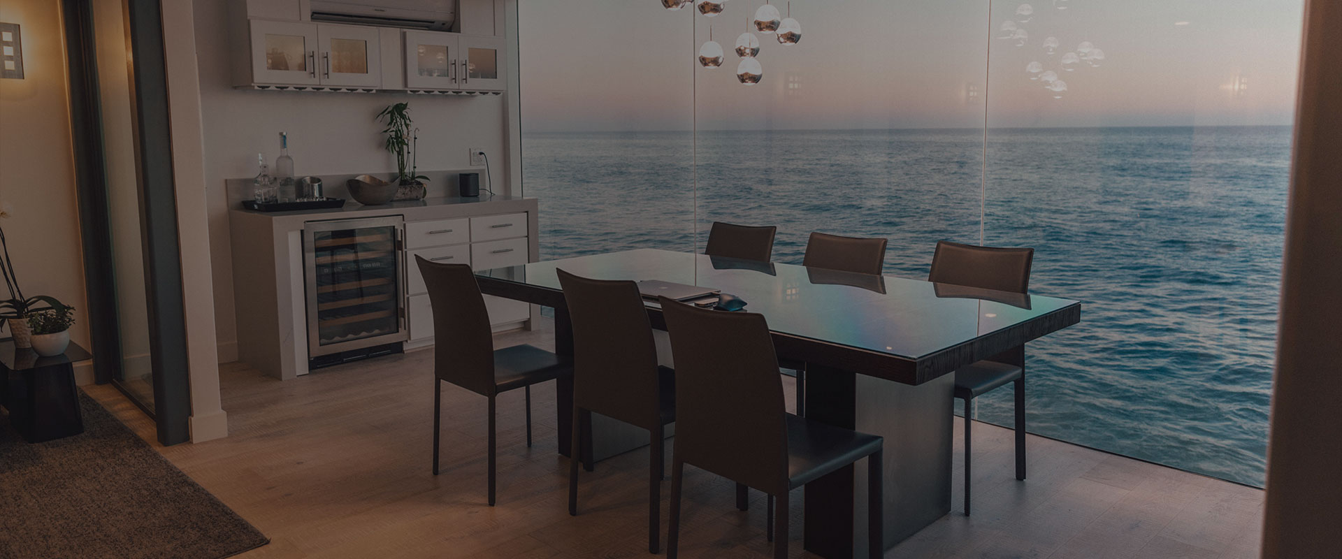 Glass Tiles for <br />
Kitchen Backsplashes